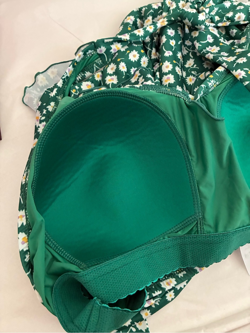 ModCloth daisy bathing suit - Picture 6 of 9